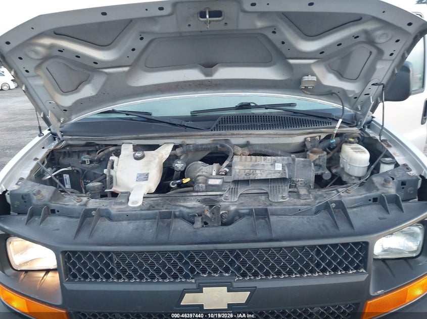 2015 CHEVROLET EXPRESS 2500 LS · Photo 10