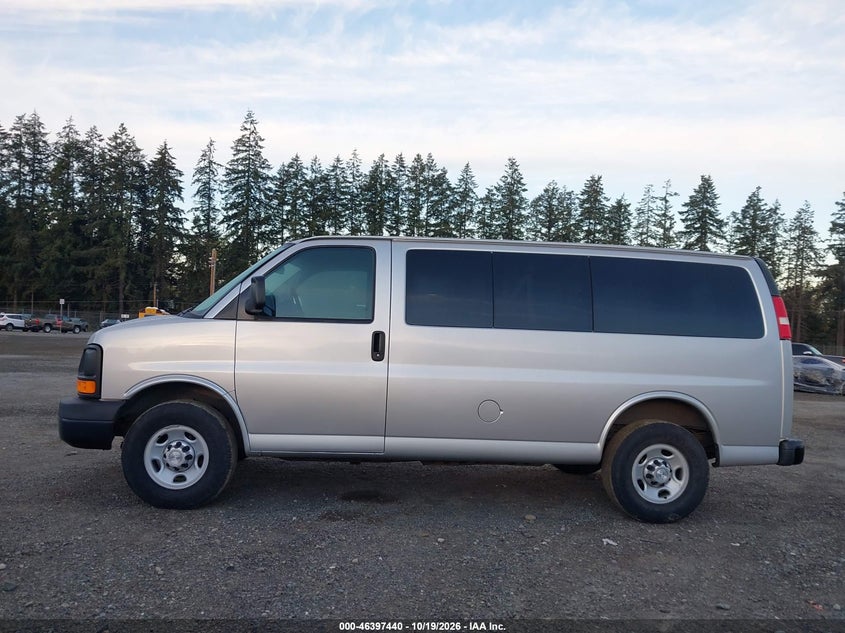 2015 CHEVROLET EXPRESS 2500 LS · Photo 14
