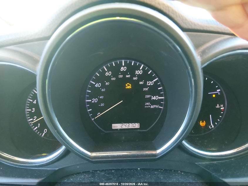 2005 LEXUS RX 330 · Фото 7