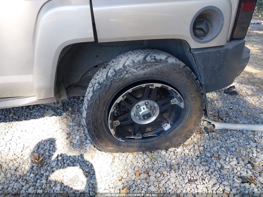 2006 HUMMER H3 SUV · Фото 12