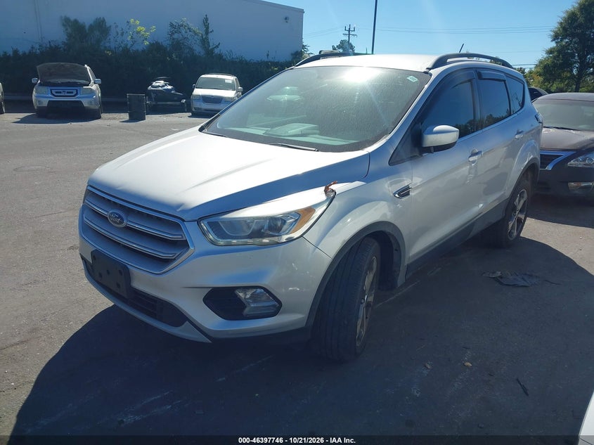 Vin: 1fmcu9hd9jub05879, lot: 46898104, ford escape sel 20182