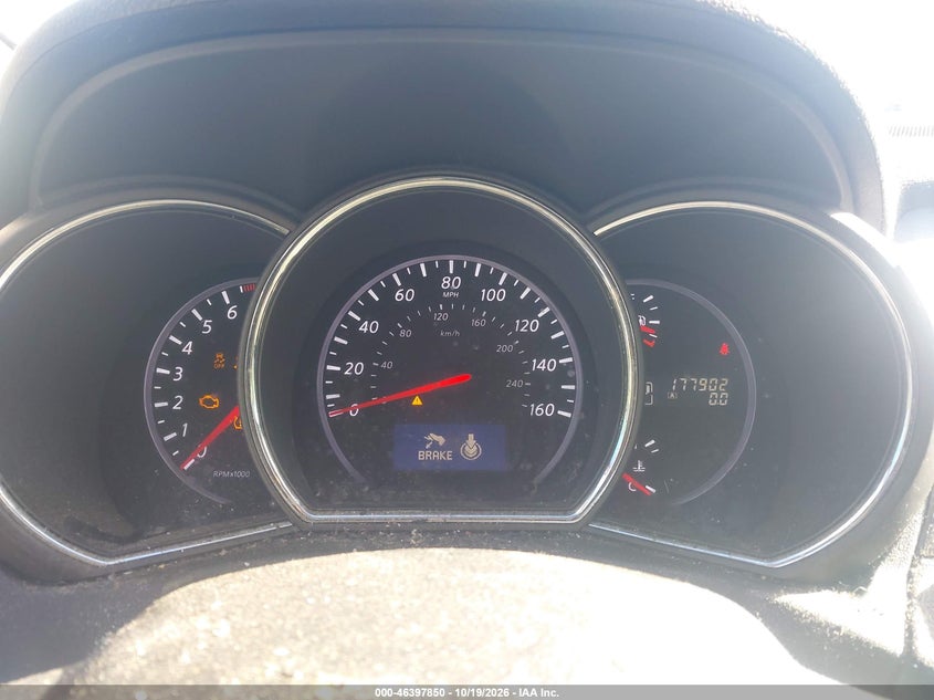 2011 NISSAN MURANO S · Фото 7