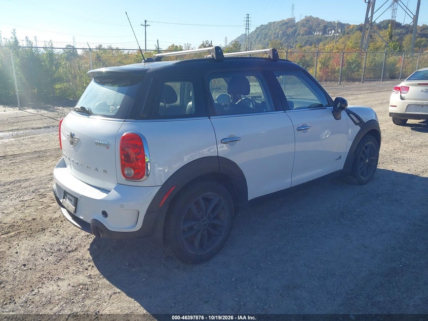 2013 MINI COUNTRYMAN COOPER S · Photo 4