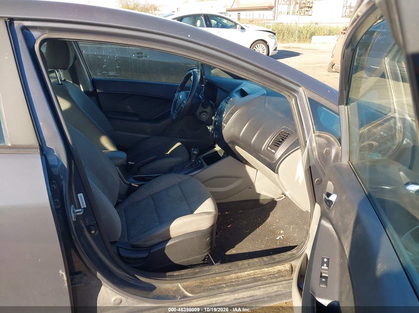 2015 KIA FORTE LX · Фото 5