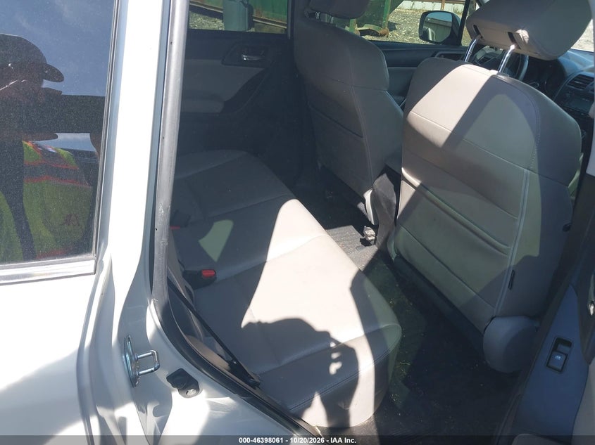 2015 SUBARU FORESTER 2.5I LIMITED · Photo 8