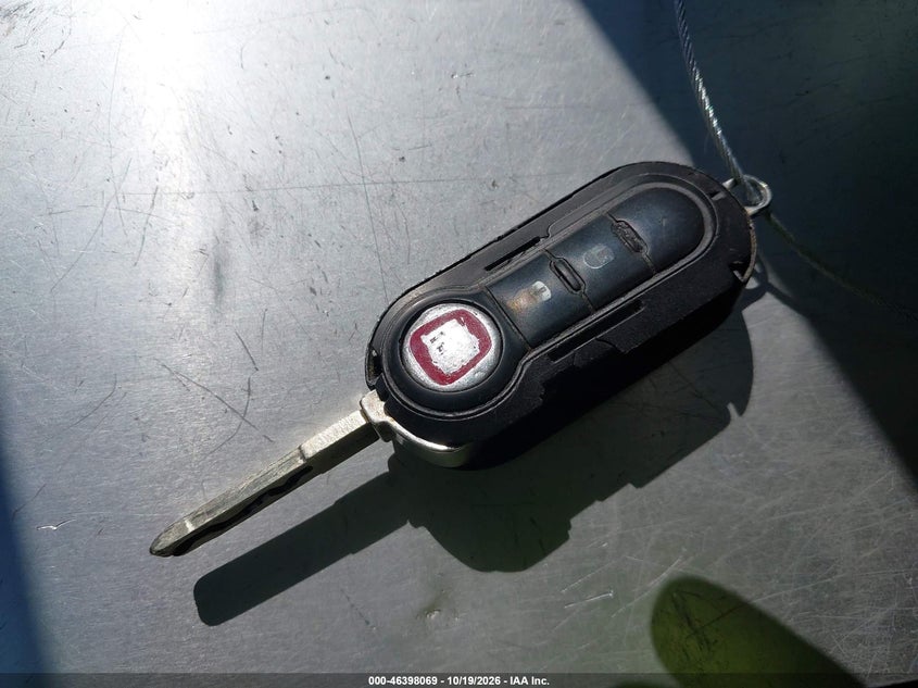 2014 FIAT 500L EASY · Фото 11