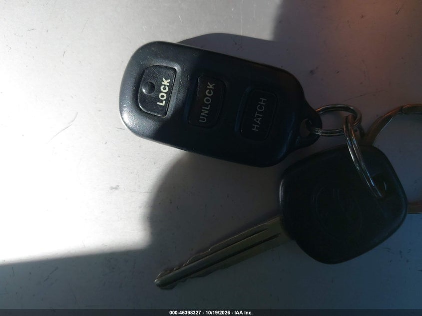 2005 TOYOTA MATRIX · Фото 11