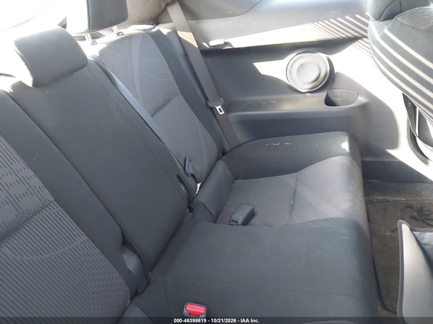 2011 SCION TC · Фото 8