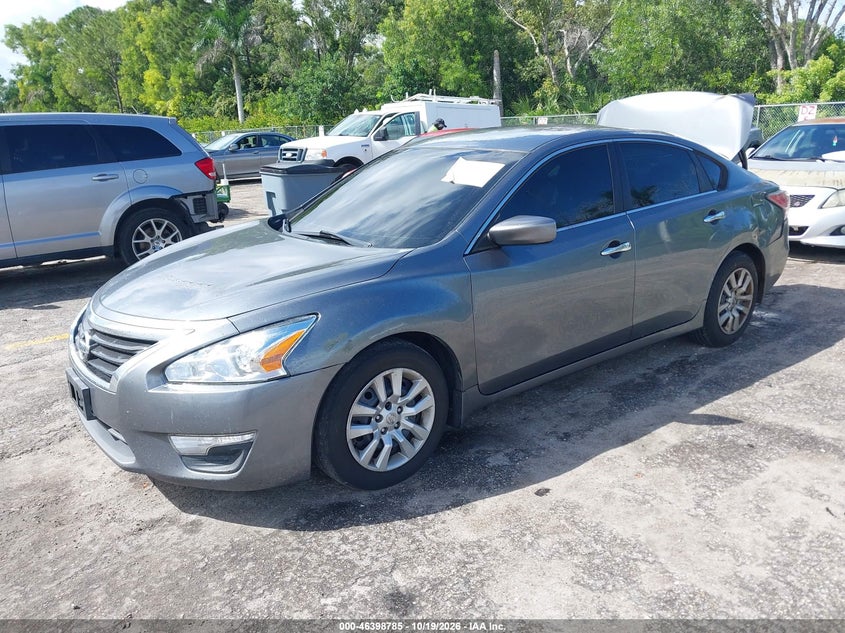 2014 Nissan Altima 2.5 S, Удар сзади, IAAI, VIN 1N4AL3AP1EC109782 — фото 2