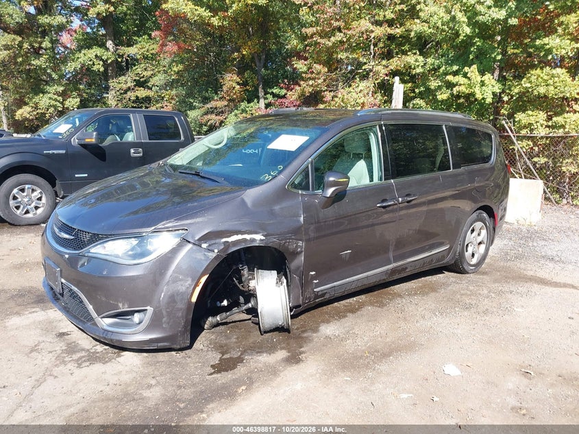 Vin: 2c4rc1eg8hr644342, lot: 46899175, chrysler pacifica touring-l plus 20172