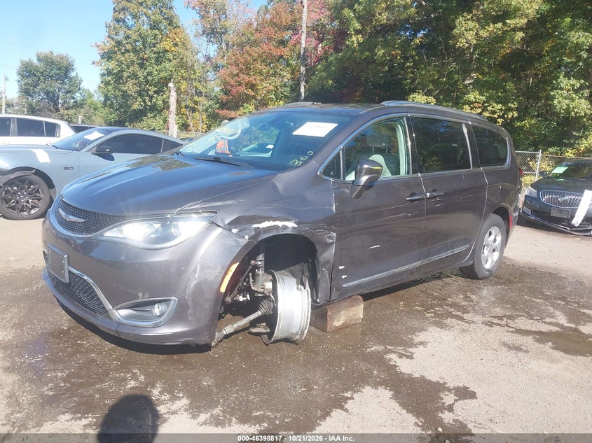 Vin: 2c4rc1eg8hr644342, lot: 46899175, chrysler pacifica touring-l plus 20172