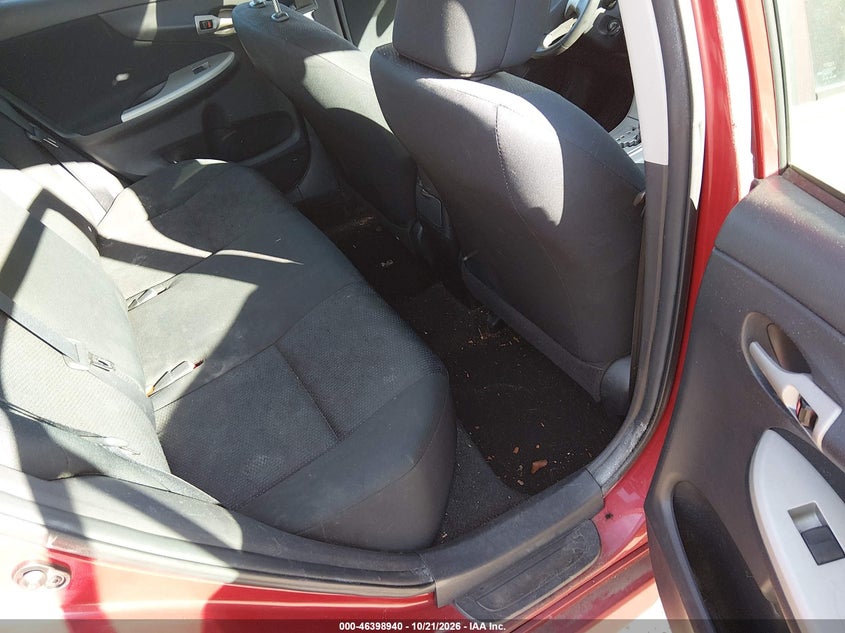 2010 TOYOTA COROLLA S · Фото 8
