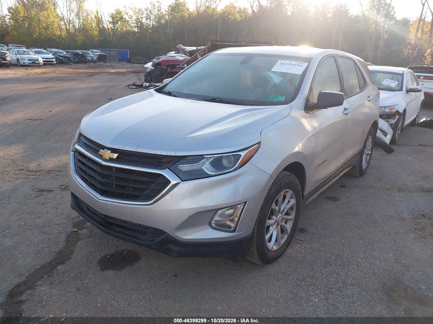 2018 Chevrolet Equinox Ls, Right Side, IAAI, VIN 3GNAXHEV1JS610817 — photo 2