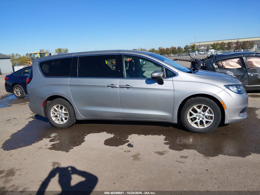 CHRYSLER PACIFICA - zdjęcie 13