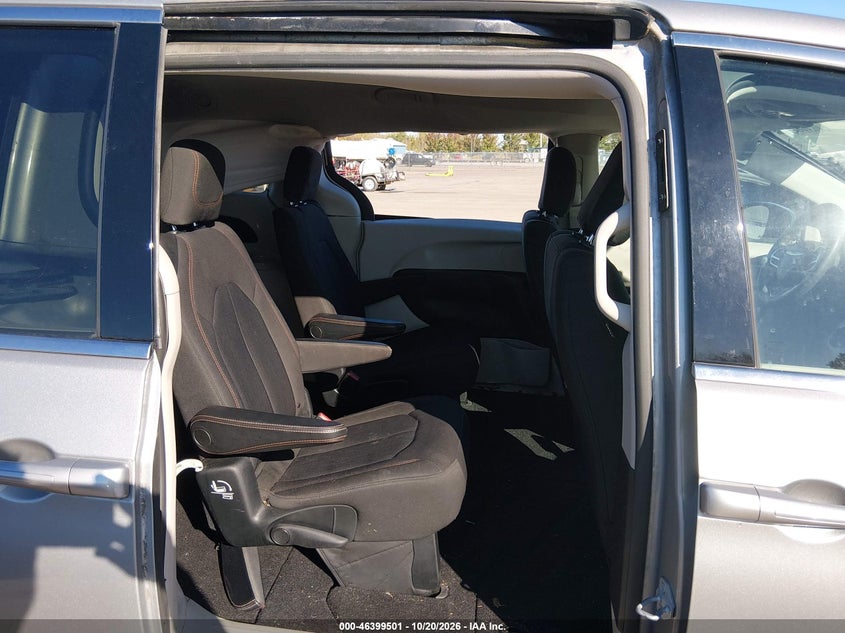 CHRYSLER PACIFICA - zdjęcie 8