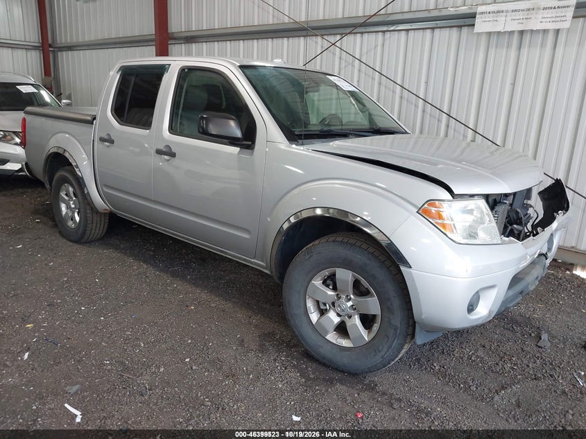 2013 NISSAN FRONTIER SV