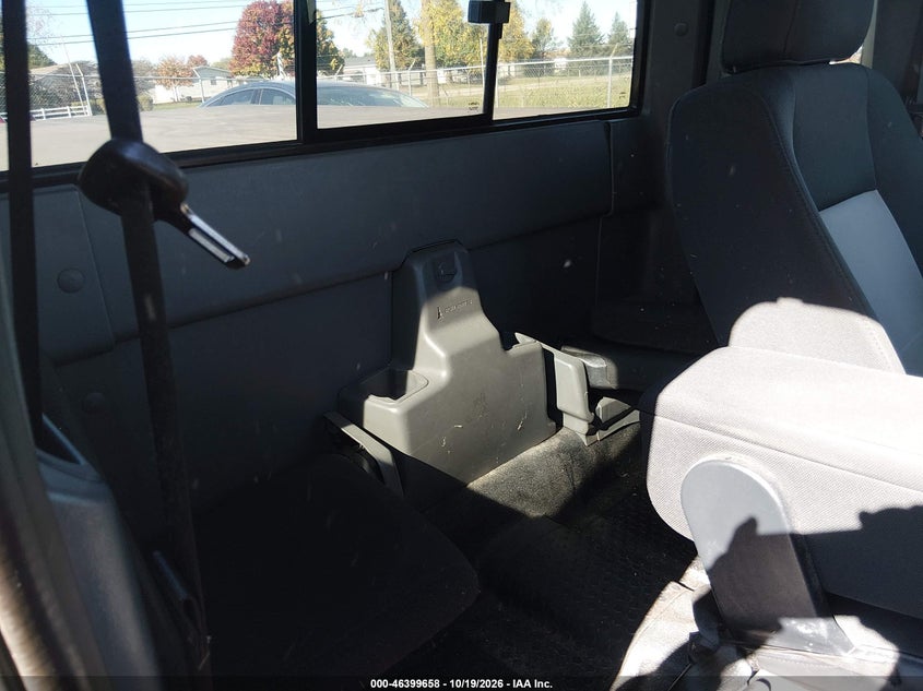 2011 FORD RANGER SPORT · Photo 8