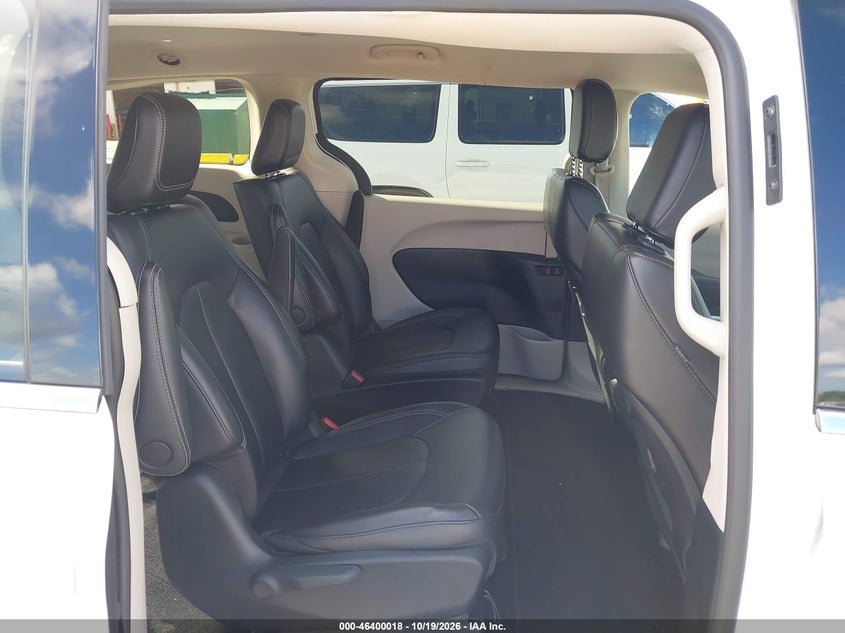 CHRYSLER PACIFICA HYBRID 2024 VIN 2C4RC1S78RR177901