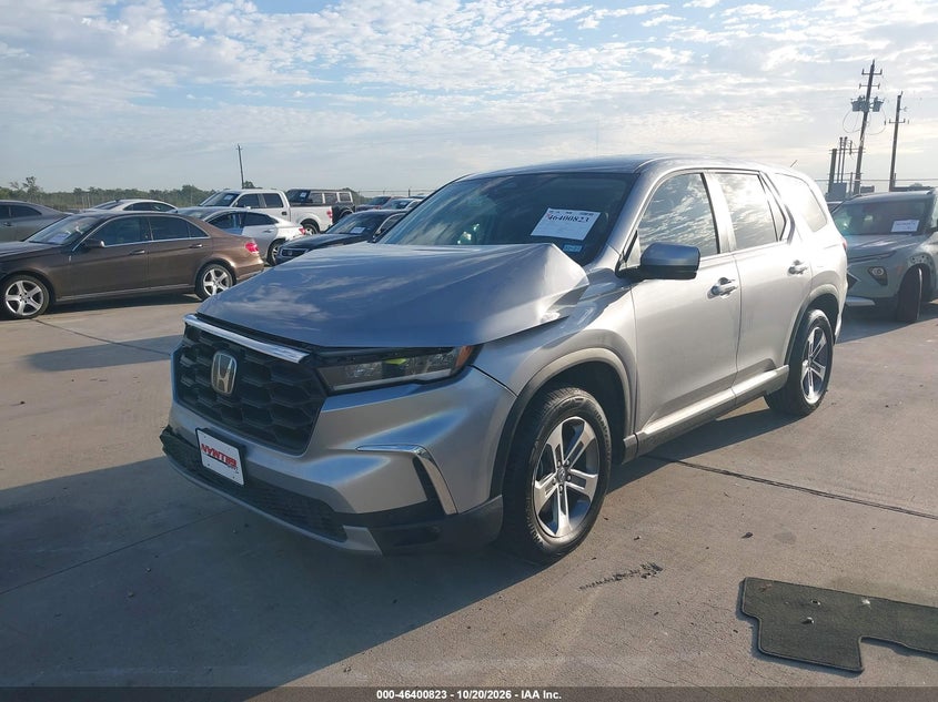 2025 Honda Pilot Ex-L, Right Front, IAAI, VIN 5FNYG2H43SB025187 — photo 2
