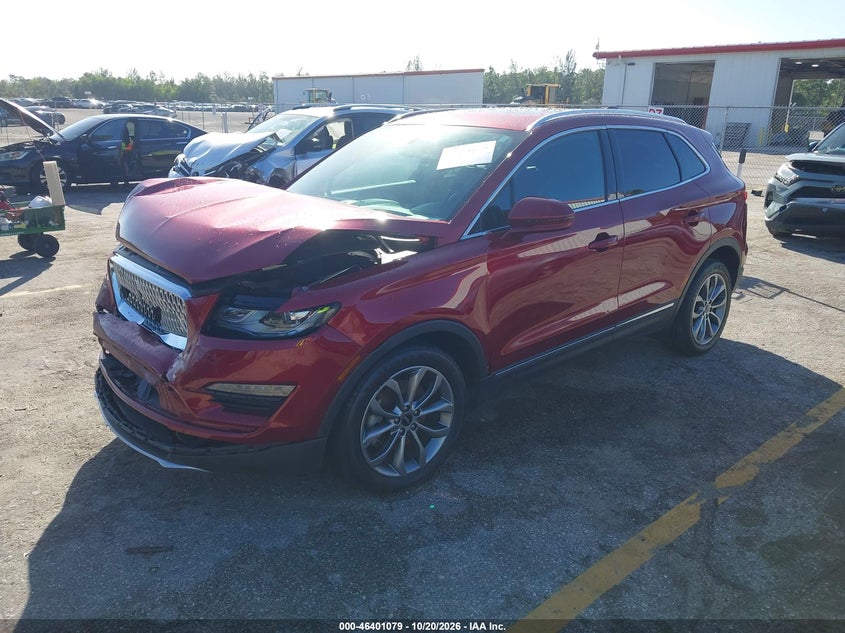 2019 Lincoln Mkc Select, Front End, IAAI, VIN 5LMCJ2C97KUL12076 — photo 2