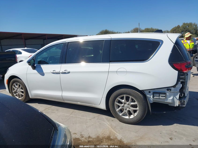 2026 CHRYSLER PACIFICA SELECT · Фото 14