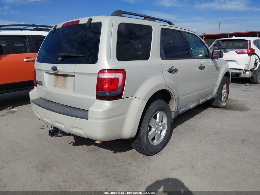 2009 FORD ESCAPE XLT · Фото 4