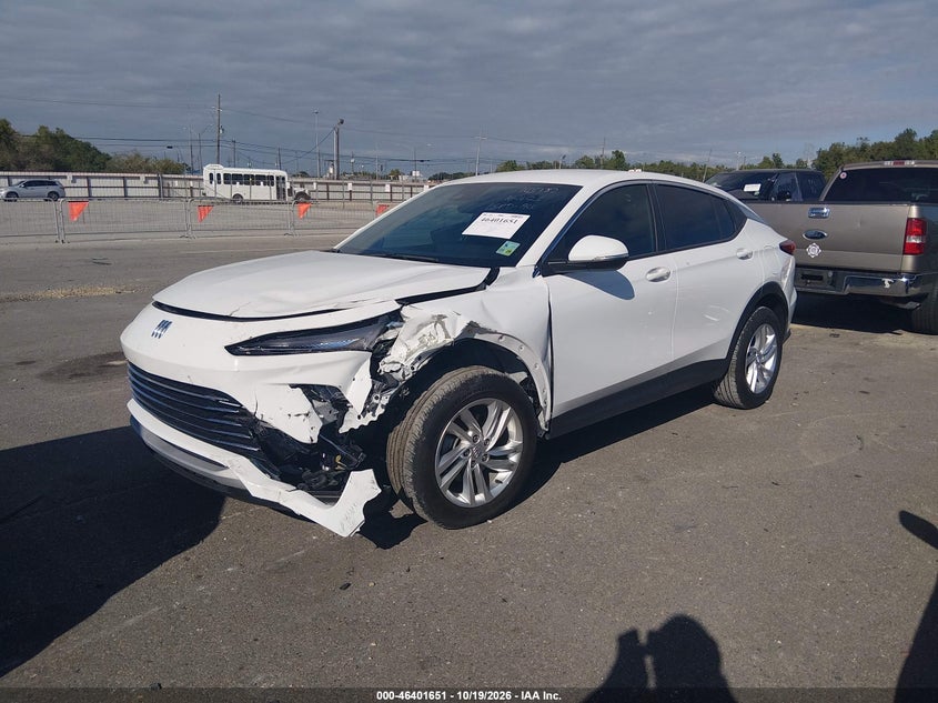 2024 Buick Envista Preferred Fwd, Left Front, IAAI, VIN KL47LAE2XRB223583 — photo 2