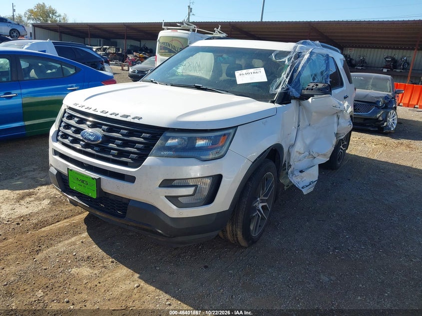2016 Ford Explorer Sport, Unknown, IAAI, VIN 1FM5K8GT4GGC83773 — photo 2