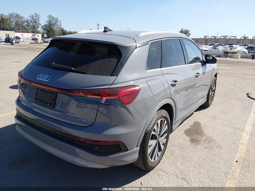 Vin: wa1acbfz0pp058019, lot: 46902296, audi q4 e-tron premium 40 rwd 20234
