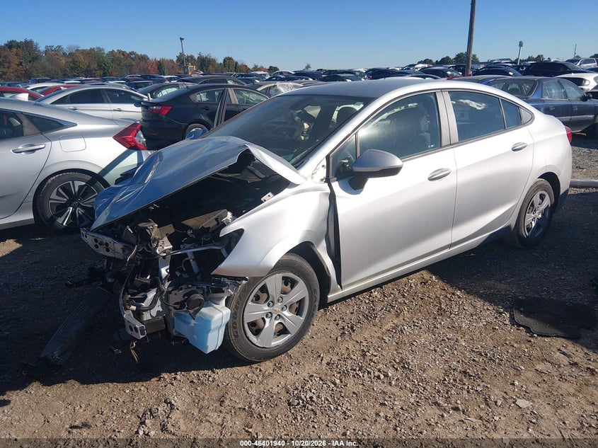 2017 Chevrolet Cruze Ls Auto, Front End, IAAI, VIN 1G1BC5SM2H7207711 — photo 2