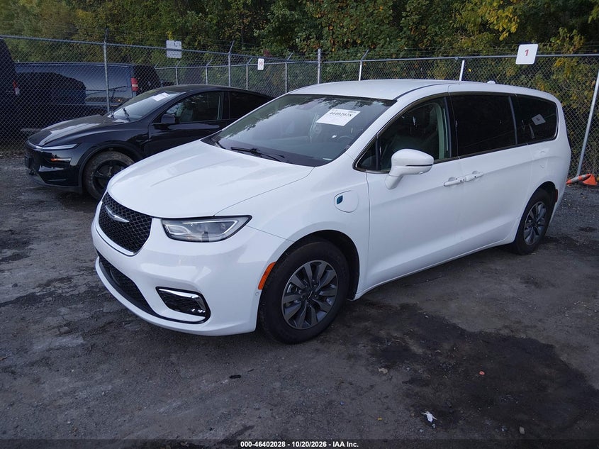 Vin: 2c4rc1l74nr122886, lot: 46902386, chrysler pacifica hybrid touring l 20222