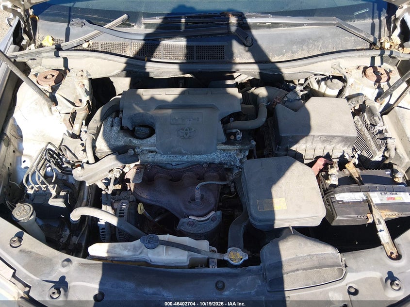 2014 TOYOTA CAMRY LE · Фото 10