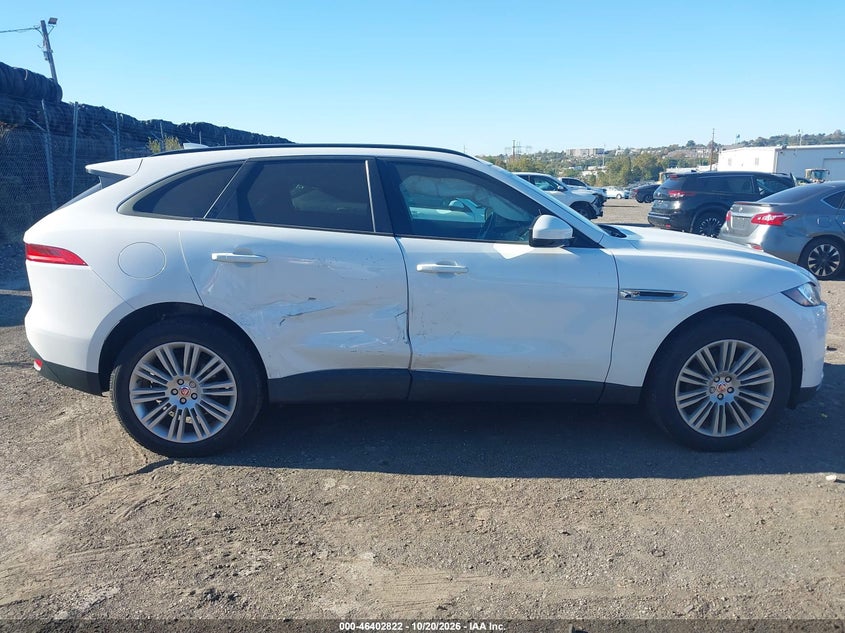 JAGUAR F-PACE - zdjęcie 13