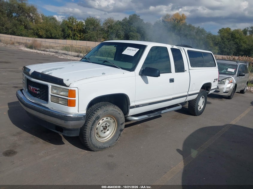 1997 GMC Sierra 1500 Sl Wideside, Normal Wear & Tear, IAAI, VIN 2GTEK19R3V1548321 — photo 2