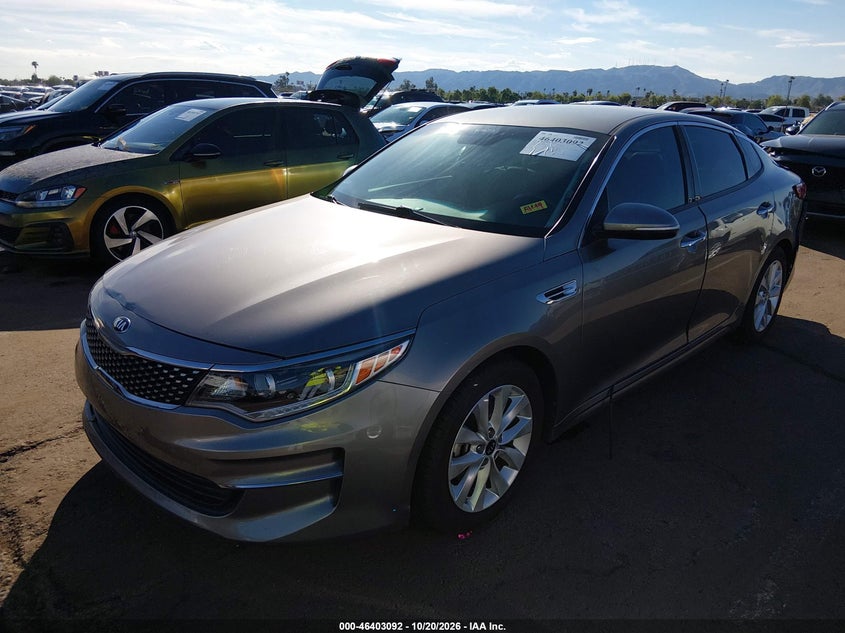 2016 Kia Optima Ex, Удар сзади, IAAI, VIN 5XXGU4L35GG046982 — фото 2