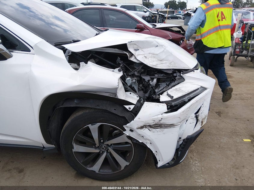 LEXUS NX 300 - zdjęcie 6