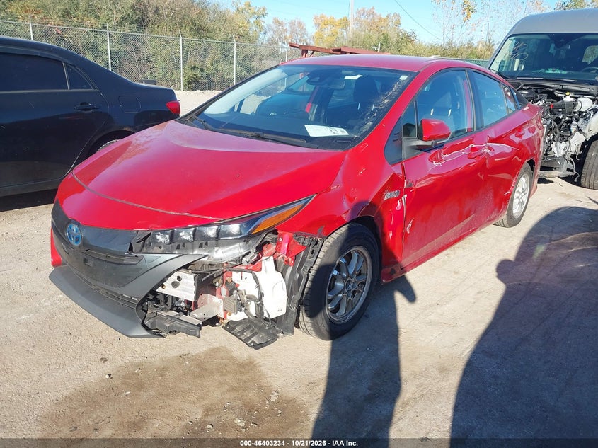 2021 Toyota Prius Prime Le, Right Side, IAAI, VIN JTDKAMFP2M3172245 — photo 2