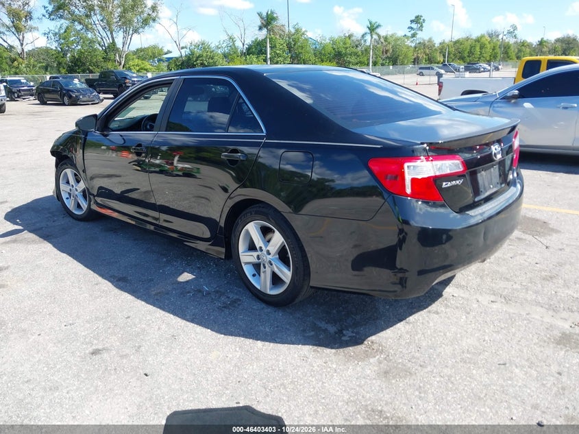 Vin: 4t1bf1fk1cu095702, lot: 46903761, toyota camry se 20123