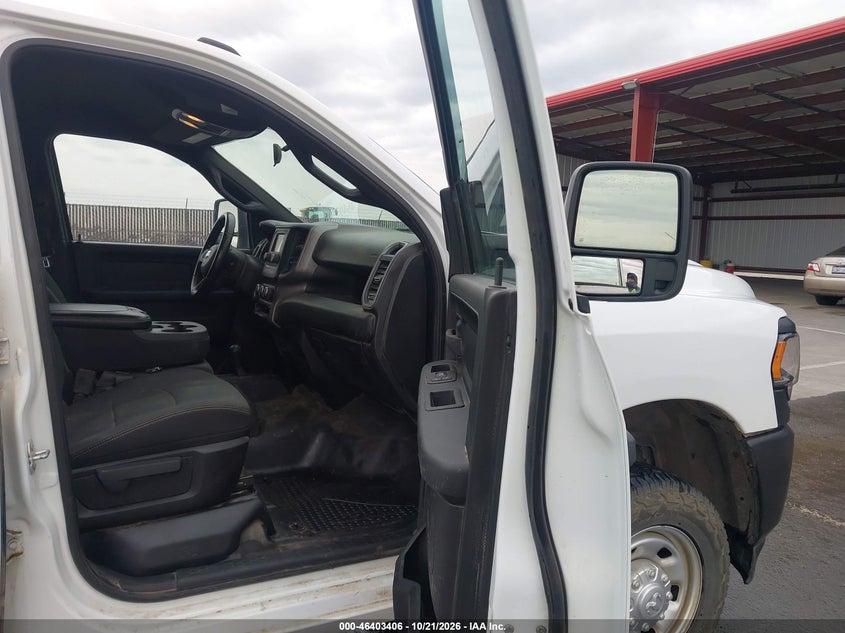 2023 RAM 2500 TRADESMAN 4X4 8' BOX · Photo 5