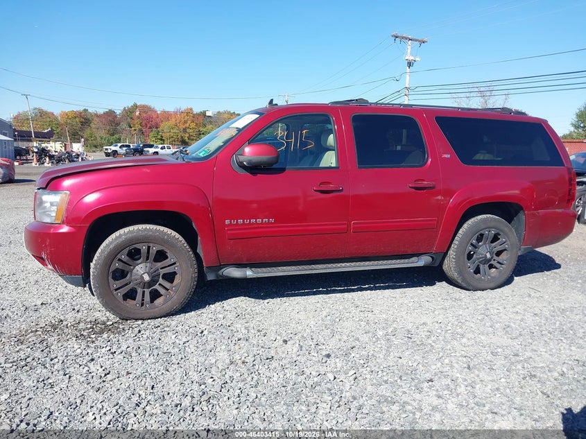 2010 CHEVROLET SUBURBAN 1500 LT1 · Фото 14