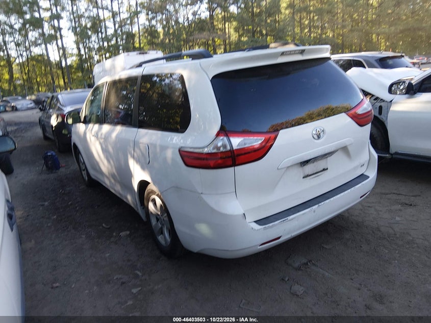 TOYOTA SIENNA - zdjęcie 3