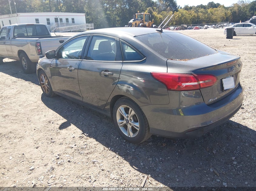 2015 FORD FOCUS SE · Фото 3