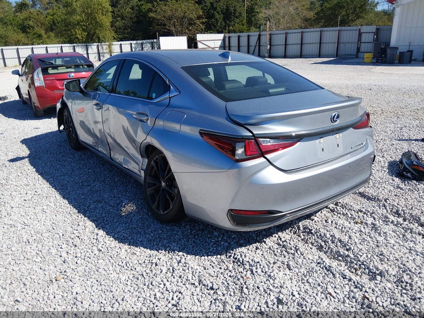 Vin: 58aga1c12nu016470, lot: 46903908, lexus es 300h f sport 20223