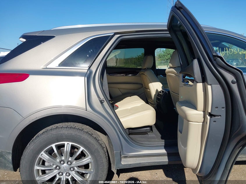 CADILLAC XT5 - zdjęcie 8