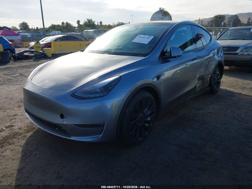 Vin: 7saygdef8sf304610, lot: 46904069, tesla model y performance dual motor all-wheel drive 20252