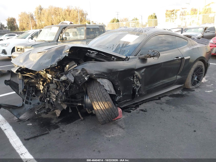 2020 Ford Mustang Gt Premium Fastback, Right Side, IAAI, VIN 1FA6P8CFXL5121328 — photo 2