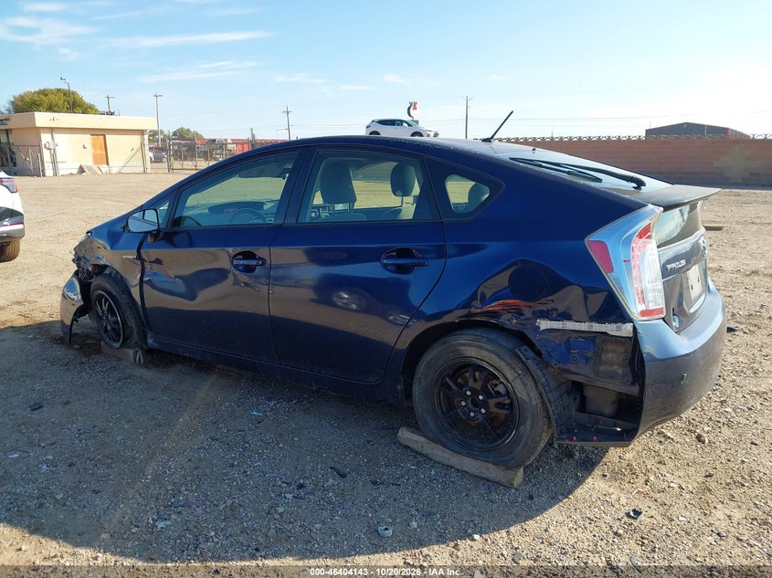 TOYOTA PRIUS - zdjęcie 15