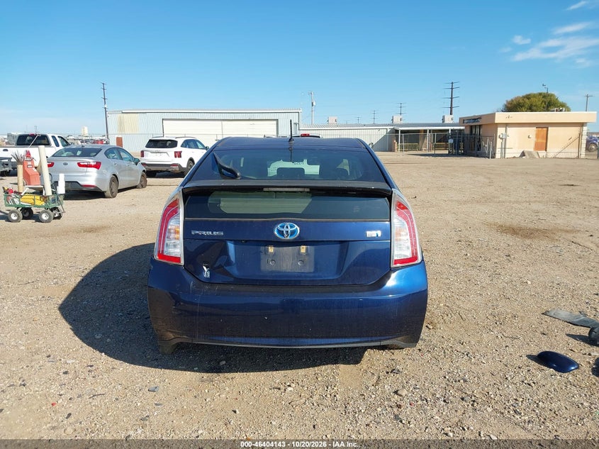 TOYOTA PRIUS - zdjęcie 17