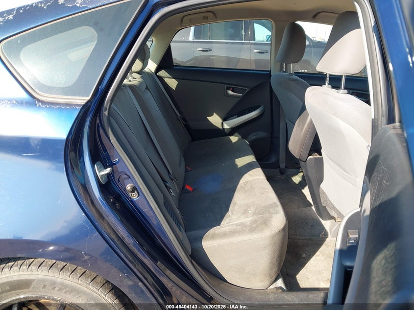 TOYOTA PRIUS - zdjęcie 8