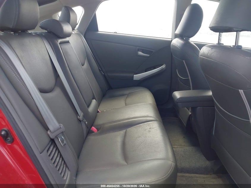2011 TOYOTA PRIUS · Фото 8